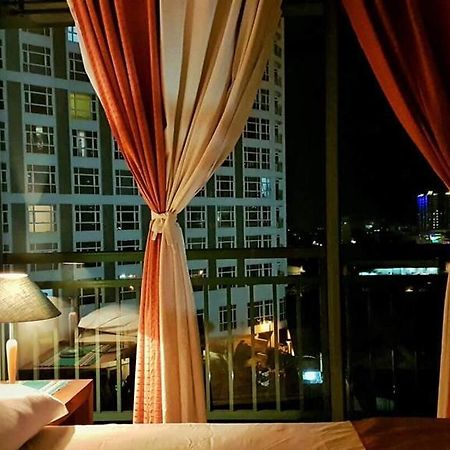Ortigas 2 Bedroom Corner Unit With 2 Queen Across Shangrila 马尼拉 外观 照片