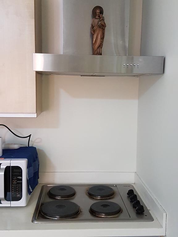 Ortigas 2 Bedroom Corner Unit With 2 Queen Across Shangrila 马尼拉 外观 照片